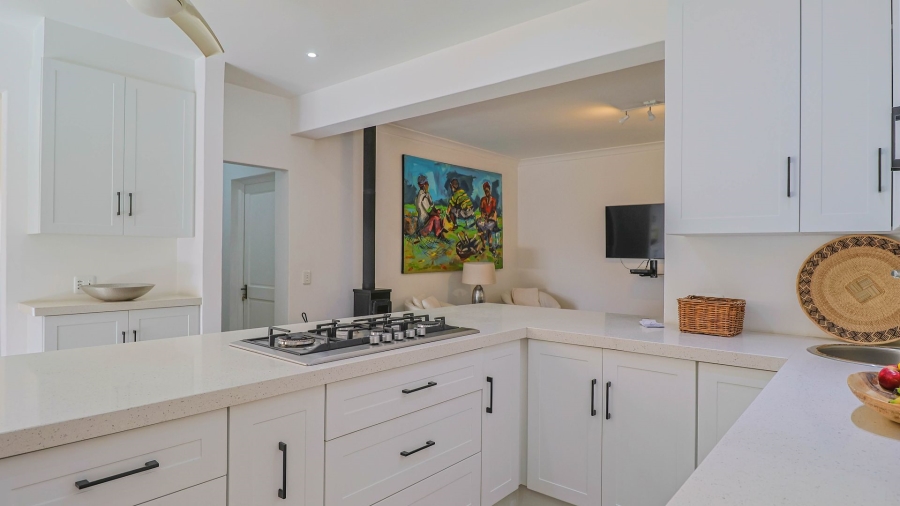 3 Bedroom Property for Sale in The Coves North West